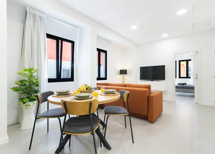 Calm & Modern For 4 Canteras *